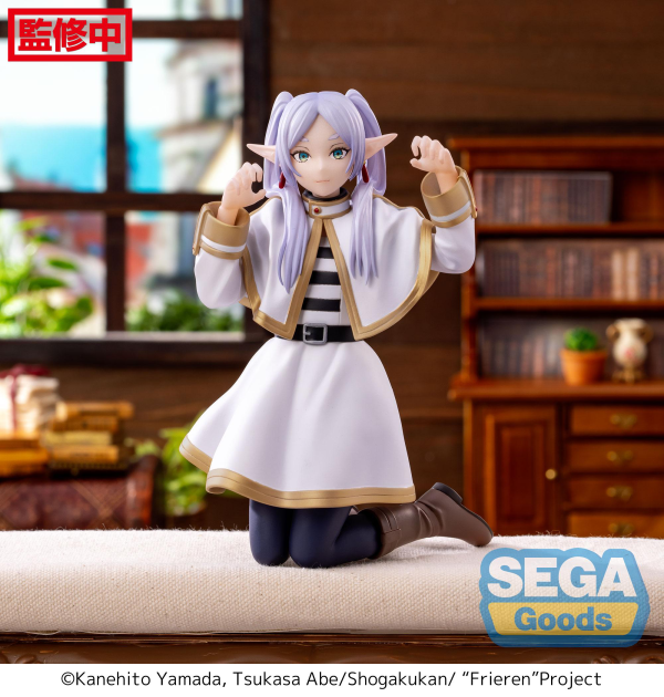 SEGA PM Perching Figure Frieren kneeling with hands raised, white mage outfit with gold trim — official Frieren: Beyond Journey's End prize figure collectible
