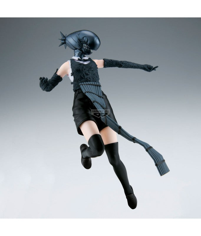 Banpresto Vibration Stars Bomb figure from Chainsaw Man Reze Arc — approx. 19cm Reze in Bomb Devil form with helmet and dynamic action pose
