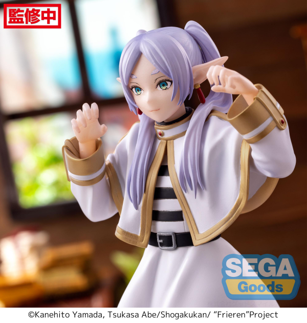 SEGA PM Perching Figure Frieren kneeling with hands raised, white mage outfit with gold trim — official Frieren: Beyond Journey's End prize figure collectible