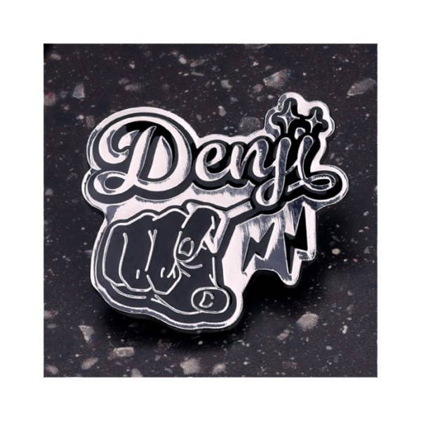 Chainsaw Man Reze Arc Motif Design Pins complete box — 10 black and silver metal pins featuring Denji, Reze, Makima, Aki, Power, Beam, Angel Devil, Chainsaw Man and Bomb