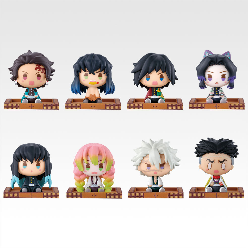 A Chokonokko figure that recreates the iconic falling scene in the Infinity Castle from the anime "Demon Slayer: Kimetsu no Yaiba". With a cute design of about 4.5 cm, it captures the moment the character is falling inside the Infinity Castle.