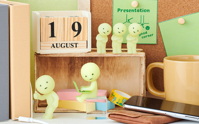 Smiski @ Work Series Glow-in-the-Dark Blind Box