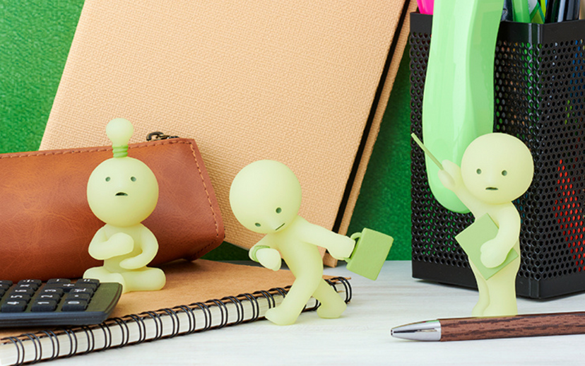 Smiski @ Work Series Glow-in-the-Dark Blind Box